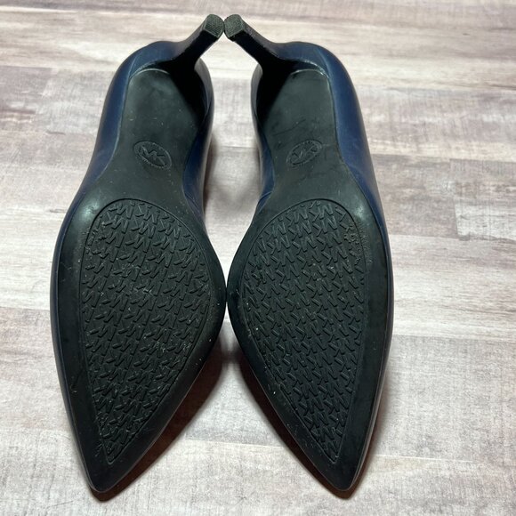 Michael Kors Women's Navy Blue Leather Pointed Toe Heels Size 6M - Picture 8 of 9